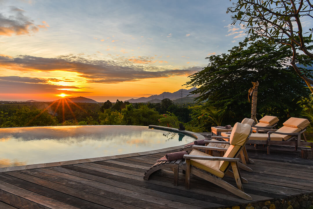 Elegant Villa Madoe with modern design and lush garden